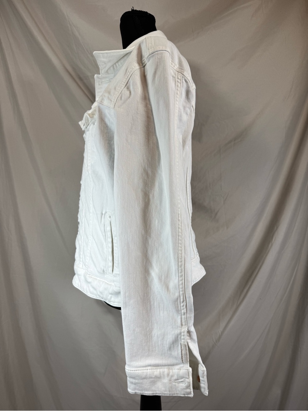 7 For All Mankind Classic Trucker Denim Jacket - White - Large - Picture 4 of 7